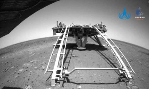 مریخ نورد چینی روی سیاره سرخ حركت كرد