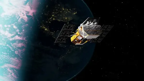 ماموریت جسورانه ناسا برای نجات تلسکوپ فضایی از سقوط کنترل نشده