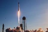 اسپیس ایكس ۱۰ ماهواره به فضا فرستاد
